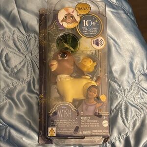 Disney Wish Adventure Set with Brown and Yellow Figures